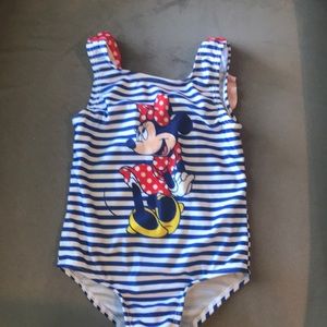 2T Minnie Mouse girls one piece swimsuit!